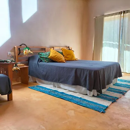 Εξοχικό σπίτι Mas La Llum, La Casa De Palla Arens de Lledo